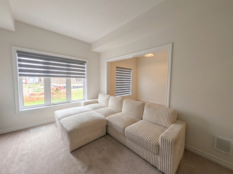79 Baker St, Thorold - 3 Bedroom Townhouse 2