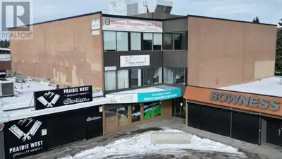 Prime 3rd floor office suites 544 and 2,394 sq ft available with elevator access and excellent parki...