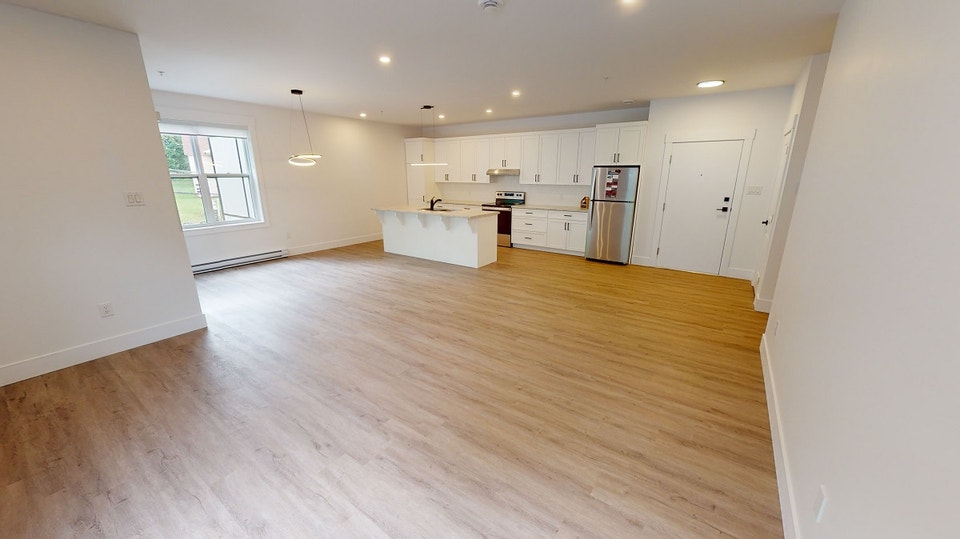 OCTOBER RENT FREE! - 2 BED/2 BATH - CORNER UNIT - BALCONY 4