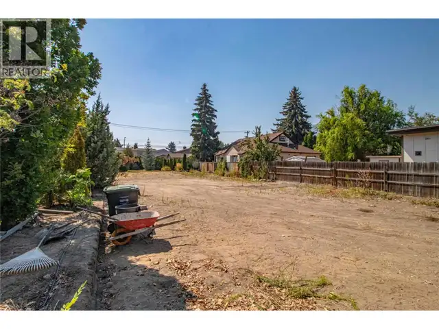 105 Lee Avenue Penticton, British Columbia in Land for Sale in Penticton - Image 13