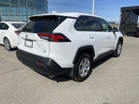 *Vehicle history form conveniently located in vehicle photos. AMVIC LICENSED DEALER ... Engine: Regu... (image 5)