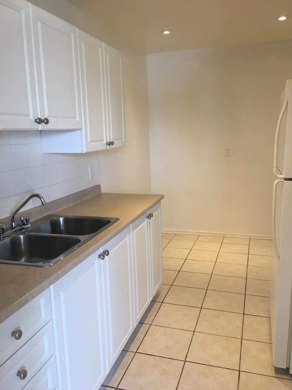One bedroom apartment for rent 4