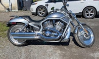WAS: $8995 NOW: $7995 plus taxes and licensing feesThe 2002 Harley-Davidson V-Rod, with its bold sty... (image 3)