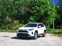All Wheel Drive for superior traction - Adaptive Cruise Control for enhanced safety - Gas/Electric I... (image 6)
