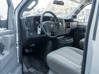 4.3L Gas V6 engine for robust performance - Remote start for convenience in cold weather - Traction... (image 8)