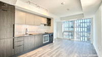 LUXURIOUS 3-BEDROOM CONDO WITH STUNNING CITY VIEWS