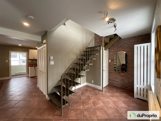 $697,000 - Townhouse for sale in Ahuntsic / Cartierville — photo 2