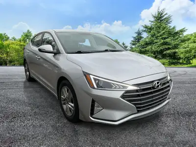 2019 HYUNDAI Elantra 2019 Hyundai Elantra | Auto | Camera | $84 par semaines | Mags | Sieges Chauffa...
