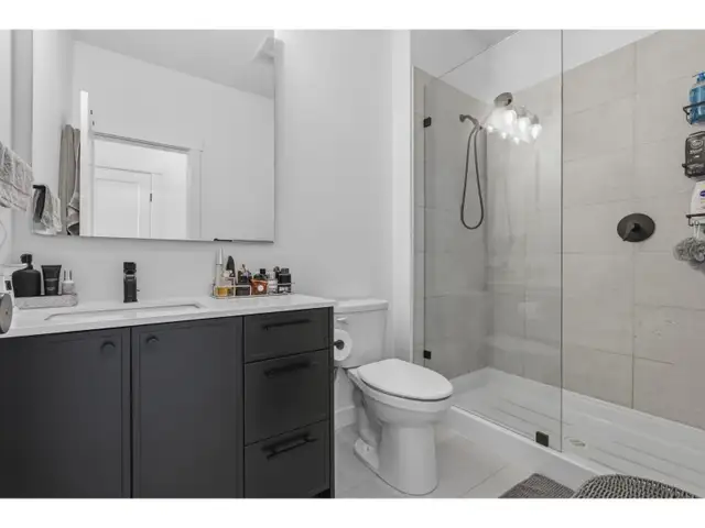 27 2774 MONTROSE AVENUE Abbotsford, British Columbia in Condos for Sale in Abbotsford - Image 20