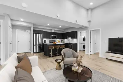 Check out Kelowna's BIGGEST balcony! Host the best BBQs for your friends, sunbathe with your pets, a...