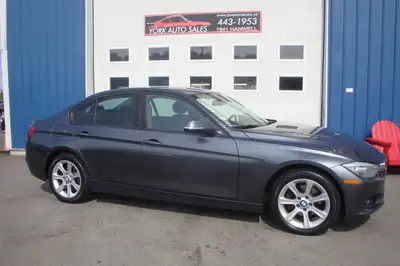 Well maintained extra clean 328 X-Drive sedan BMW All Wheel Drive with only 134,900 kilometers. Nice...