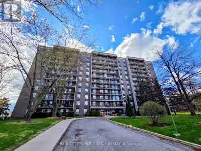 Welcome to La Renaissance in Guildwood Estates, where space, light and everyday convenience come tog...