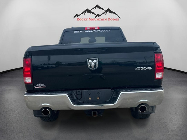 ONE OWNER 2022 RAM 1500 QUADCAB EXPRESS WITH 5.7 HEMI in Cars & Trucks in Red Deer - Image 4