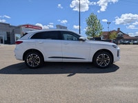 This pre-owned 2025 Audi Q5 2.0T delivers refined performance, premium comfort, and advanced technol... (image 7)