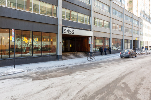Professional office space in Spaces Mile End dans Espaces commerciaux et bureaux à louer  à Ville de Montréal