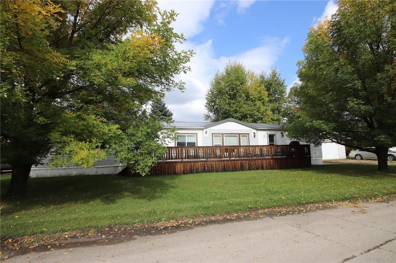 7 Irwin Drive Carman, Manitoba Houses for Sale Portage la Prairie