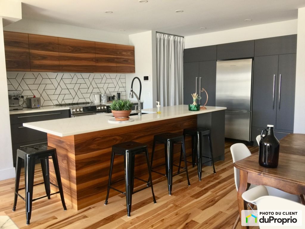 $562,000 - Condominium in Mercier / Hochelaga / Maisonneuve — photo 1