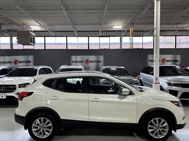 2022 Nissan Qashqai SV AWD|CVT|HEATEDSEATS|HEATEDSTEER|SUNROOF|A in Cars & Trucks in City of Toronto - Image 4