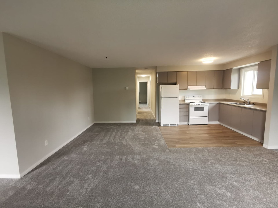 October Rental: 3-BDR Beauty on Codrington Street! 4