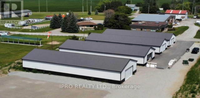 Fantastic Location In North Barrie With Quick Hwy Access in Commercial & Office Space for Rent in Barrie - Image 3