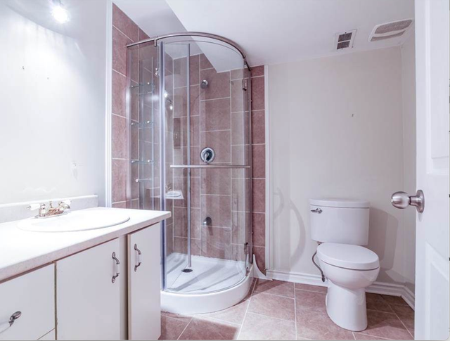 1 Bedroom Legal Basement Apartment for Rent. Lisgar, Mississauga in Long Term Rentals in Mississauga / Peel Region - Image 5