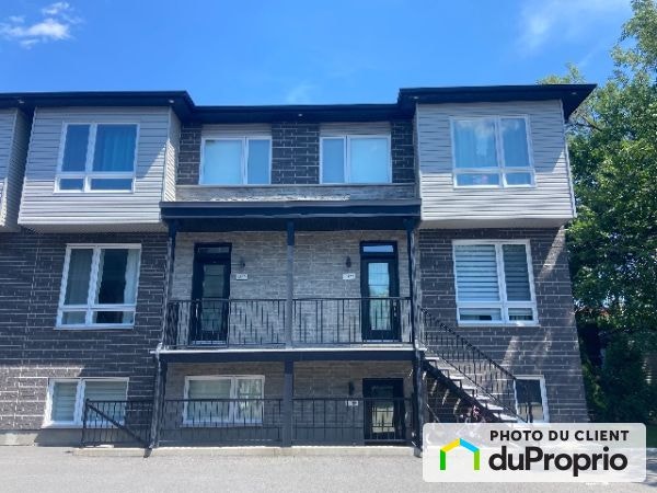 $535,000 - Condominium for sale in Longueuil (Vieux-Longueuil) — photo 2