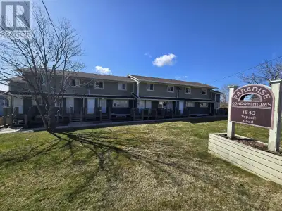 Charming One-Bedroom Condo in Paradise Welcome to this well-maintained main floor condo located on T...