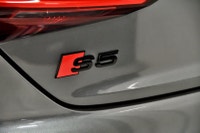 Traction intégrale Audi quattro / Black optics / Apple Carplay + Android Auto / Toit ouvrant panoram... (image 7)