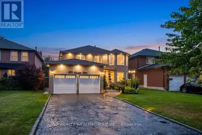 Welcome to this exceptional family home in Pickering's highly sought-after Amberlea neighbourhood, o...