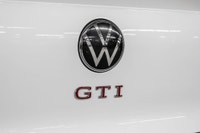 ... Engine: Moteur à 4 cylindres 2.0l L/100Km City: 9.7 L/100Km Hwy: 7.0 Safety Equipment Contrôle é... (image 7)