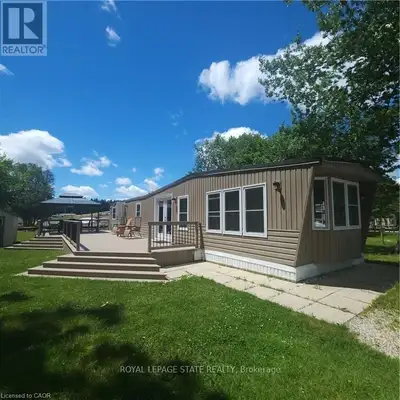 Private serene setting in Green Acre Park. Located right next to beautiful forest and no rear or sid...