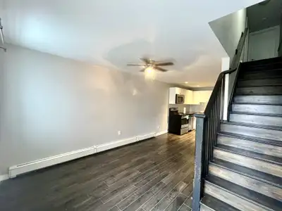 Long Term Rental Apartment - 3Beds/2baths - $2200/month plus Hydro (Storage Locker, Water & Gas are...