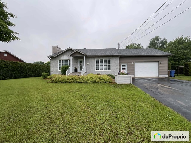 $474,000 - Bungalow for sale in St-Boniface — photo 1