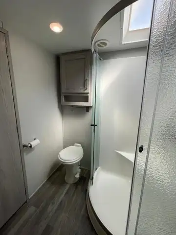 2020 Keystone 334BH in Travel Trailers & Campers in Edmonton - Image 17