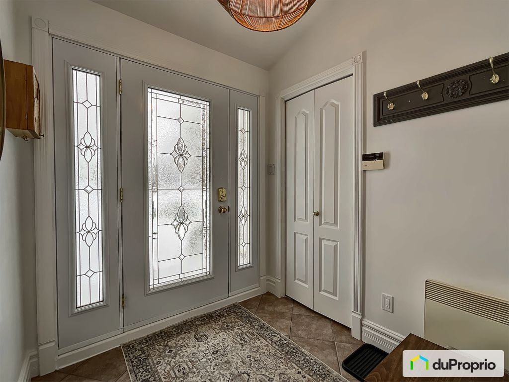 $589,000 - Split Level for sale in Chicoutimi (Chicoutimi) — photo 3