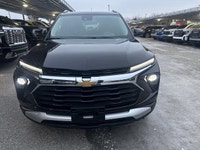 This CHEVROLET TRAILBLAZER boasts a 1.3 Liter DOHC Turbo engine powering this Automatic transmission... (image 2)