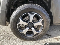 Clean Carfax | One Owner | Like NEW and ULTRA LOW MILEAGE! The 2022 Jeep Renegade Trailhawk in stunn... (image 9)