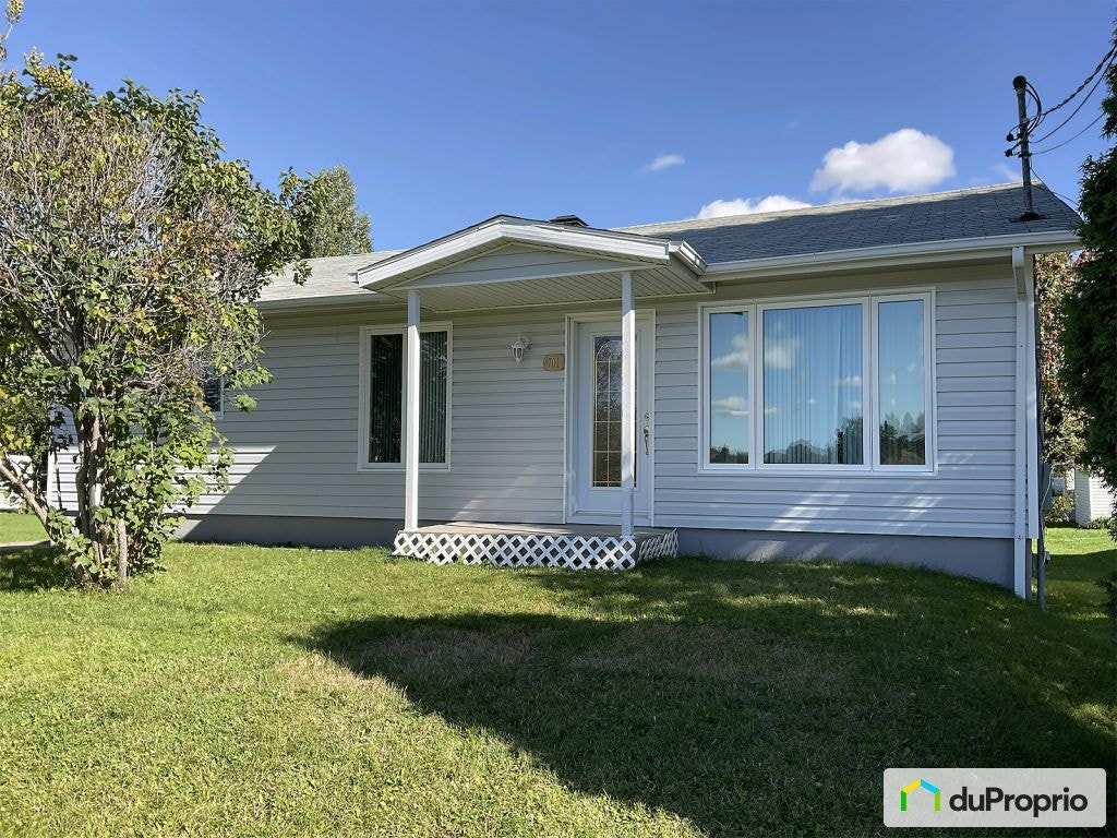 $399,000 - Bungalow for sale in Chicoutimi (Laterrière) — photo 2