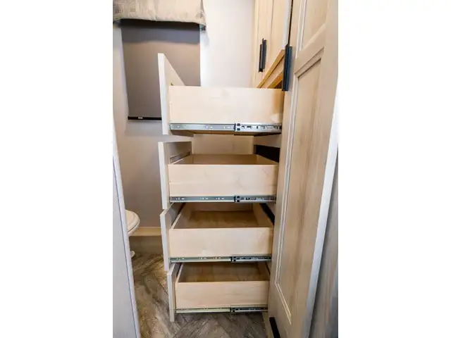 2022 Forest River Sunseeker 2440 2025 2 extension 2022 Classe C in RVs & Motorhomes in Laval / North Shore - Image 15