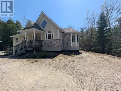 Welcome to your "One Owner Dream Home" on the Bruce Peninsula in the beautiful "Lakewood Community"....