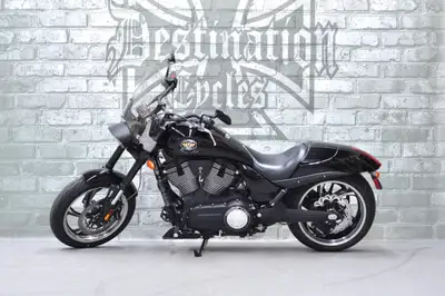 Only 12,160 km on this 2012 Victory Hammer 8-Ball! A few nice upgrades done like a set of 3" forward...