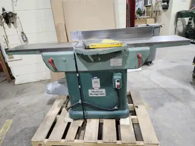 Planing capacity: 12 Wide Length of tables: 72 Speed of cutterblock: 5,000rpm Cutting circle of cutt...