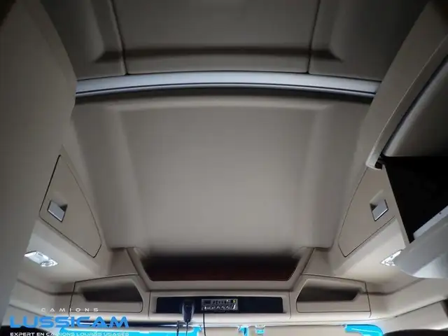 2020 Kenworth T680 in Heavy Equipment in Longueuil / South Shore - Image 26