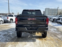 AMVIC Licensed Dealer * Duramax Diesel * Bose Sound System * Heated Front Seats * Power Sunroof * Po... (image 5)