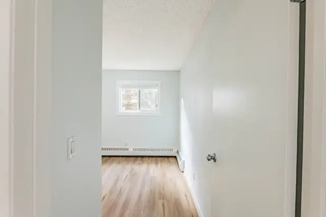 Spacious and bright suites with large windows | Book a showing t in Long Term Rentals in Edmonton - Image 9