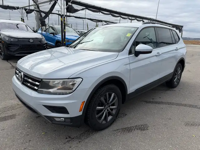 2018 Volkswagen Tiguan Trendline 2.0T 8sp at w/Tip 4M ONE OWNER!