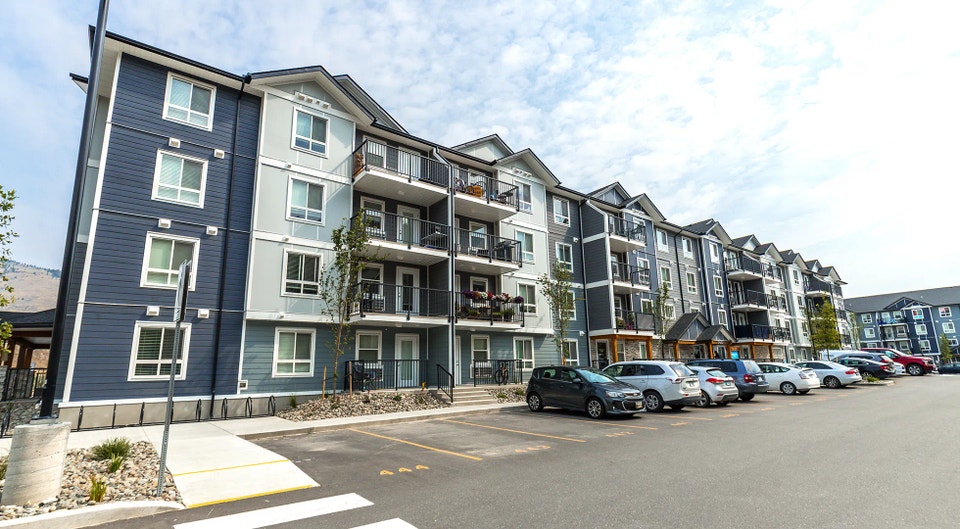Pet-Friendly Two Bedroom Two Bath with In-suite Laundry for Rent 2