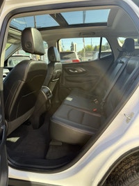 **CARS TRUCKS SUV 4X4 VAN AWD EDMONTON FINANCING AVAILABLE EASY FINANCING ** 2023 GMC TERRAIN SLT AW... (image 8)