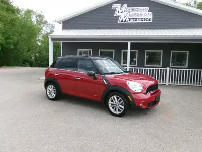 HERE'S A 2013 MINI COOPER ALL4 COUNTRYMAN FOUR DOOR. THIS CAR IS EXCEPTIONALLY CLEAN COMES FROM BRIT...