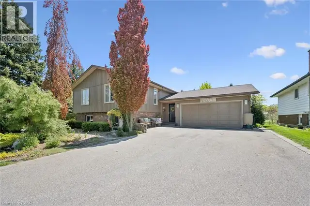 1 PINTAIL Drive Elmira, Ontario in Houses for Sale in Kitchener / Waterloo - Image 3